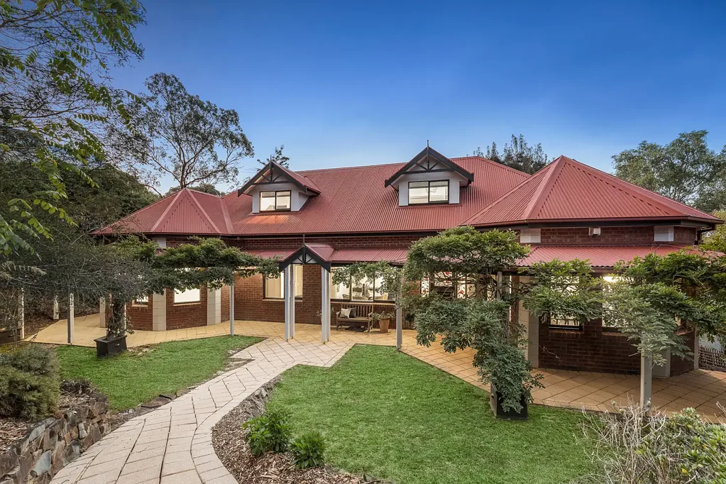 Warrandyte 4બેડરૂમ A Private Warrandyte Retreat with Valley Views and Resort-Style Living