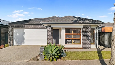 Craigieburn 3房 现代家庭生活，兼具风格、空间与卓越价值 Modern Family Living with Style, Space & Exceptional Value