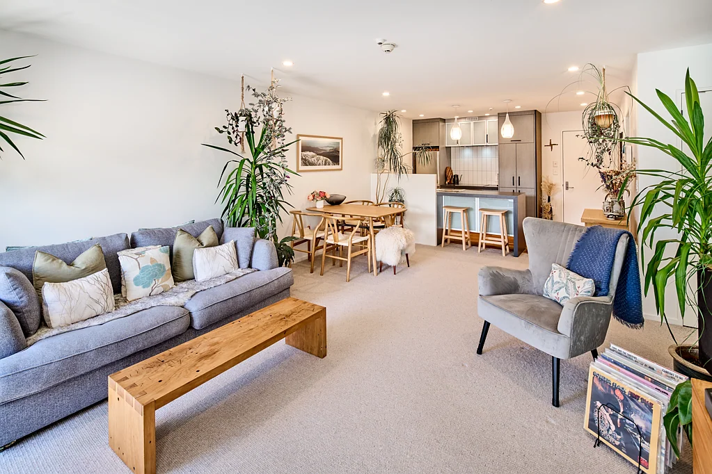 Petone 2Phòng ngủ Sleek, Sophisticated & Effortless Living