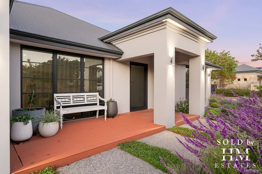 18 The Embankment, South Guildford, WA 6055