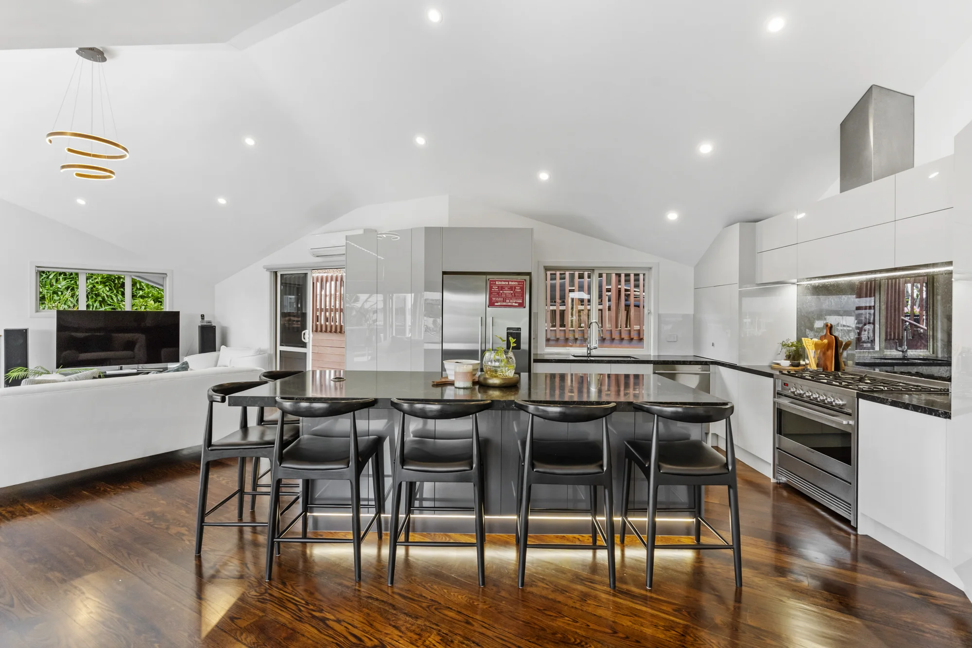 39 Argo Drive, Bucklands Beach, Manukau City, Auckland, 5 habitaciones, 2 baños, House