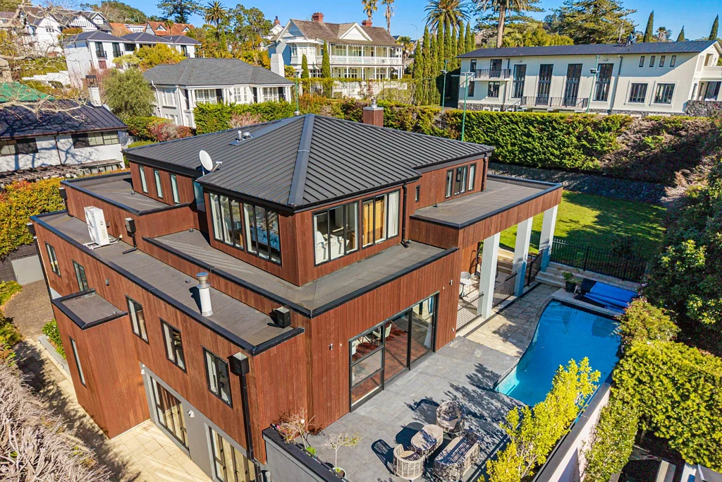 Remuera 5 Bedroom Remuera Northern Slopes  Motivated Vendor