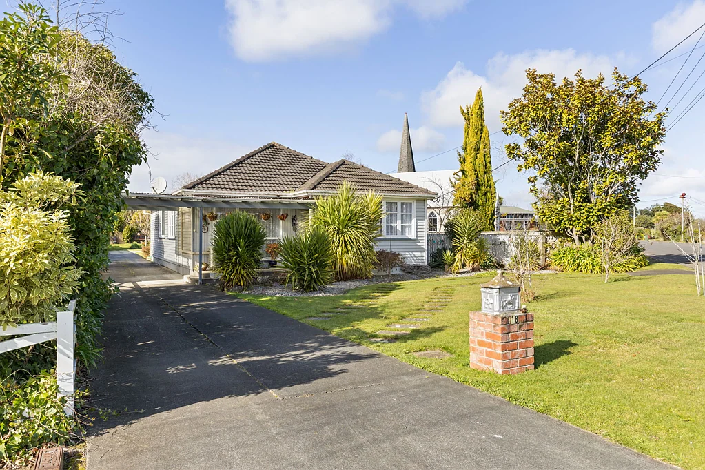 Bulls 2房  Beautifully renovated home with a stunning garden