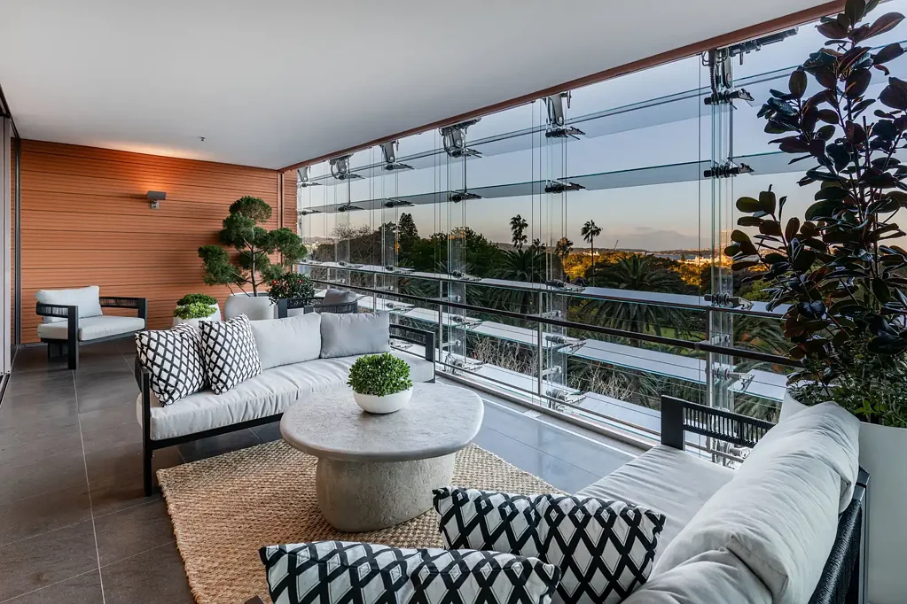 Sydney 3ห้องนอน Prestige, Privacy & Scale | Your Renzo Piano Botanical Retreat