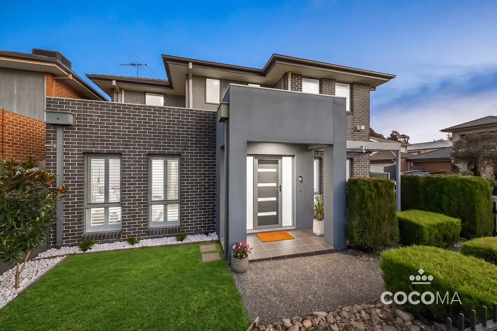 Keysborough 3房 Keys Estate 著名区域的公园前奢华住宅 Parkfront Luxury in the Prestigious Keys Estate