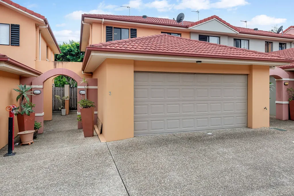 3/2 Geraldton Drive, Varsity Lakes, QLD 4227