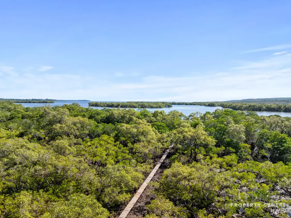 Russell Island Prestige Canaipa Point Waterfront