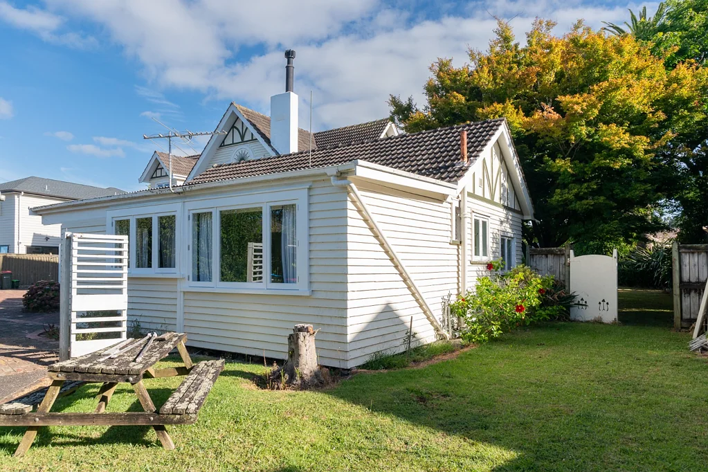 Cute Cottage!