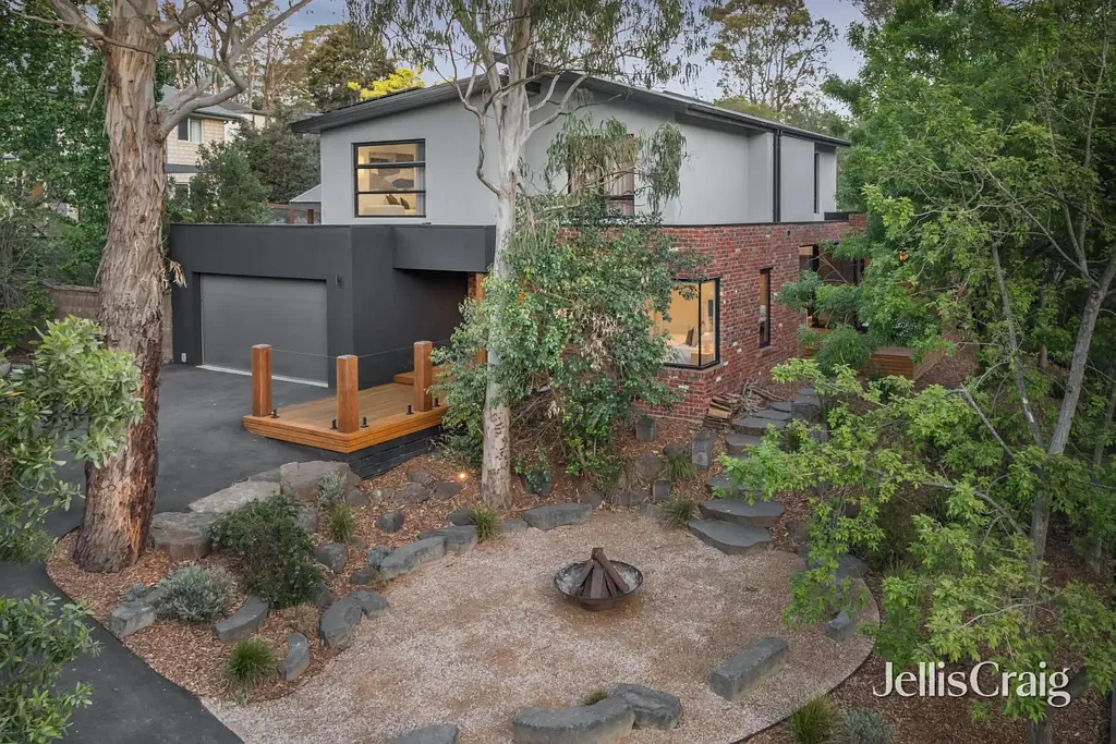 129A Thompson Crescent, Research, VIC 3095