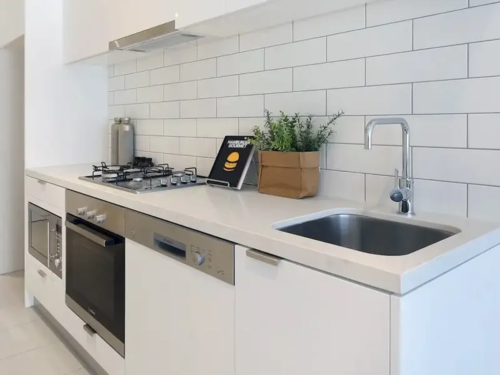 Unfurnished 2 Bedroom Apartment In Southbank