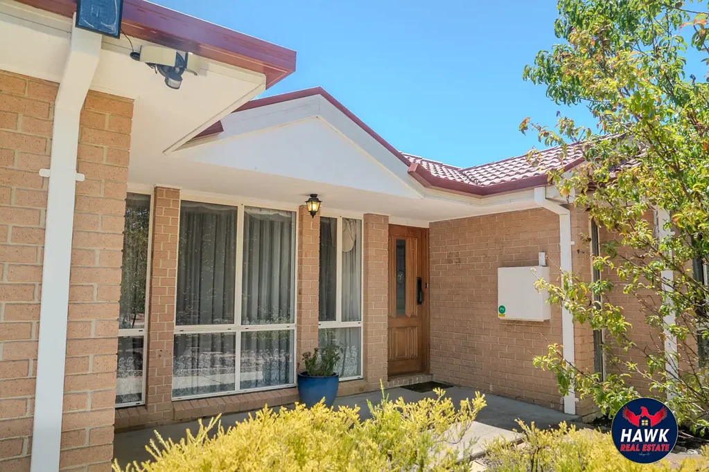 Spacious 4-Bedroom Home with Multiple Living Areas, Solar & Dual Garages – Available Now