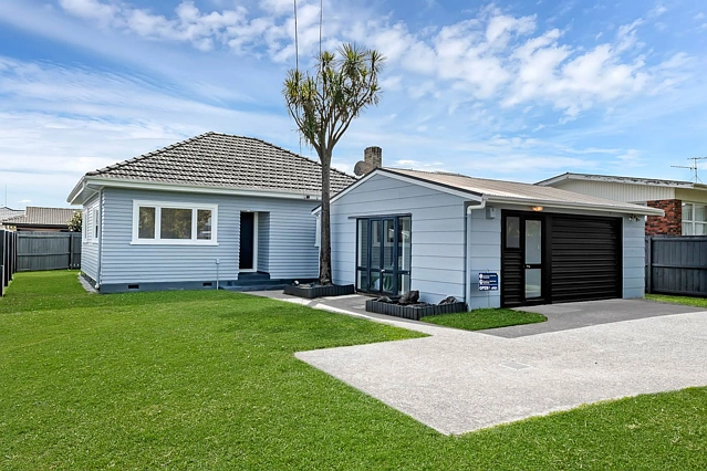 124 Old Wairoa Road, Papakura