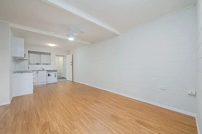 ਹੋਰ - 2/28 Campbell Street, Clinton, QLD 4680
