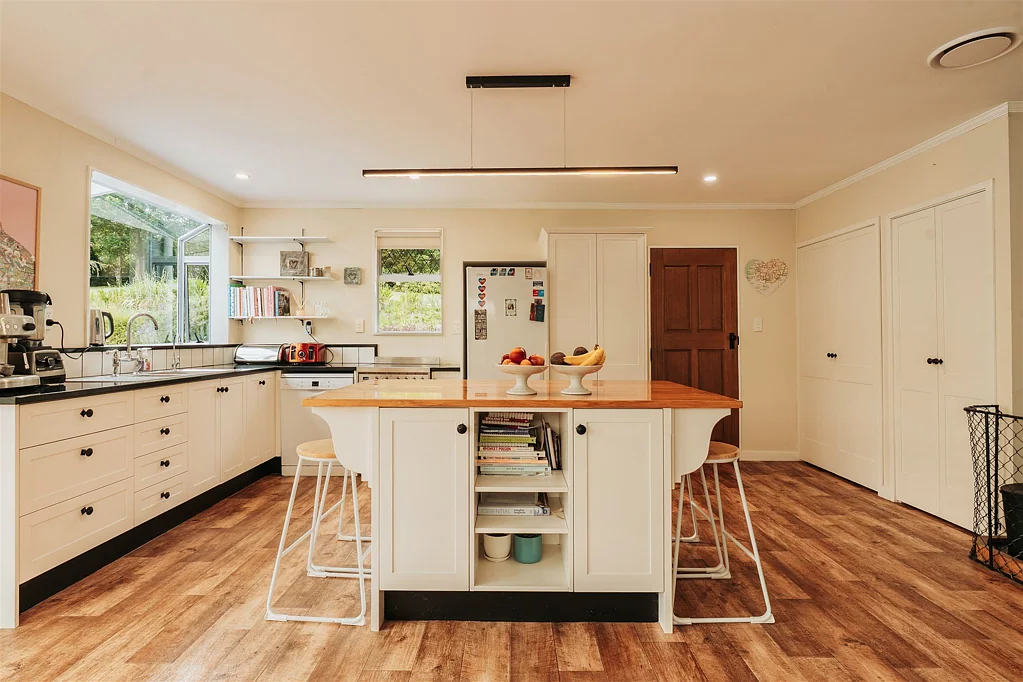 Balclutha A Tranquil Oasis only 3kms from Town!