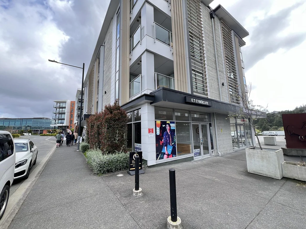 Albany 120sqm Albany open plan retail