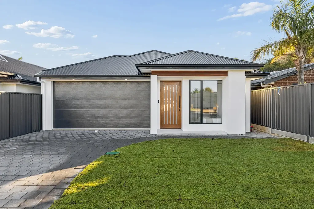 Reynella 4Kwarto Brand New Turn-Key Luxury Living