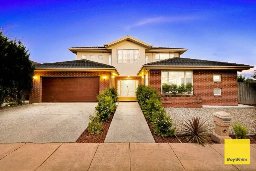 Luxurious Mansion for Lease!