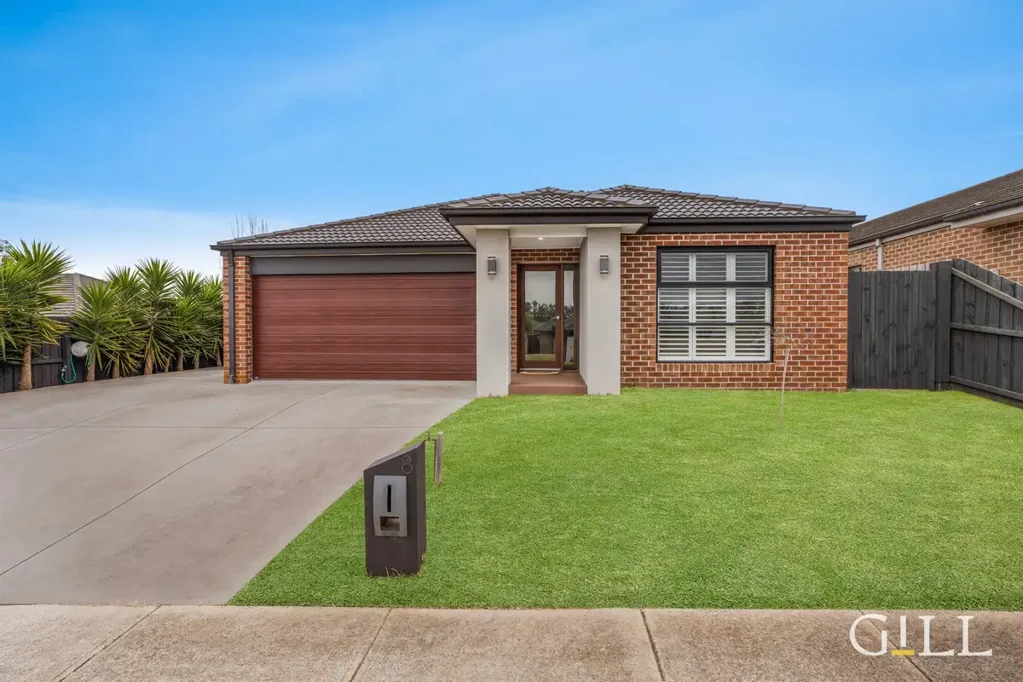8 Saxon Road, Drouin, VIC 3818