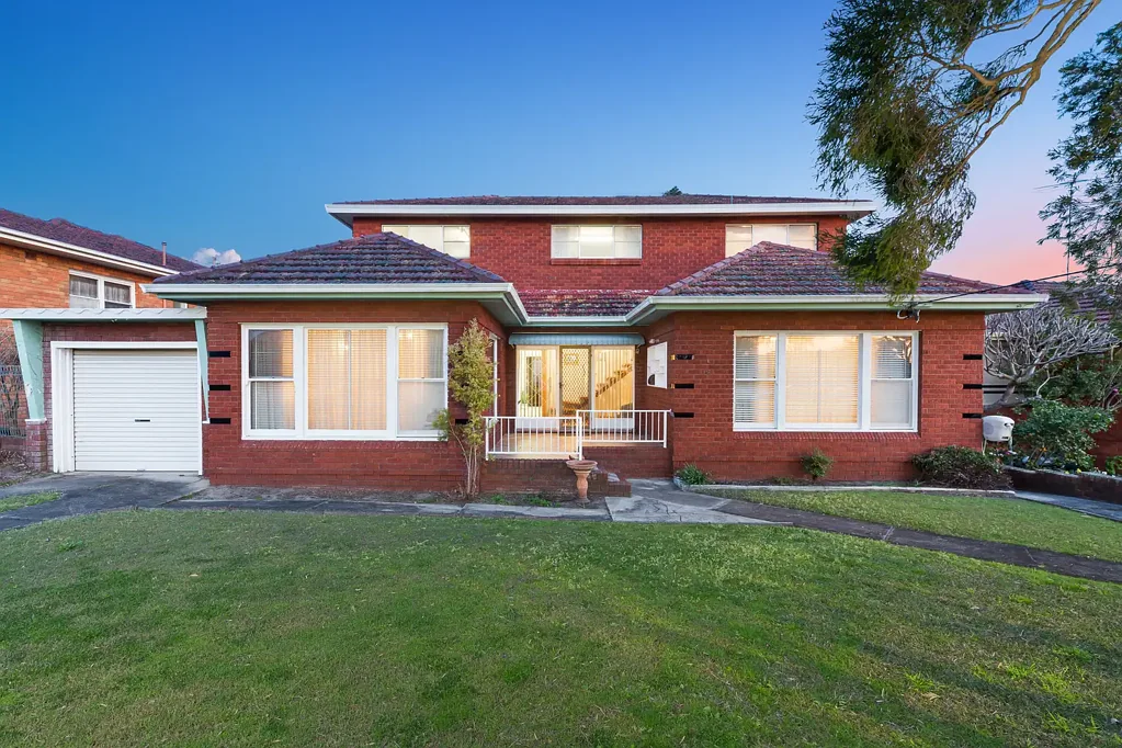 15 Faye Avenue, Blakehurst, NSW 2221