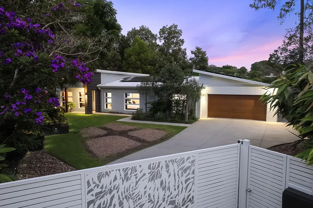 Nambour 3房  Elegant Entertainer on Ultra-Private 17882m2