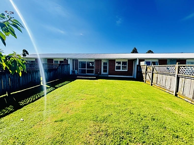 PAPAKURA, 2 BEDROOMS