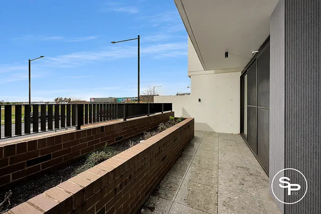 Oran Park 1 Bedroom Stylish One-Bedroom Apartment in the Heart of Oran Park