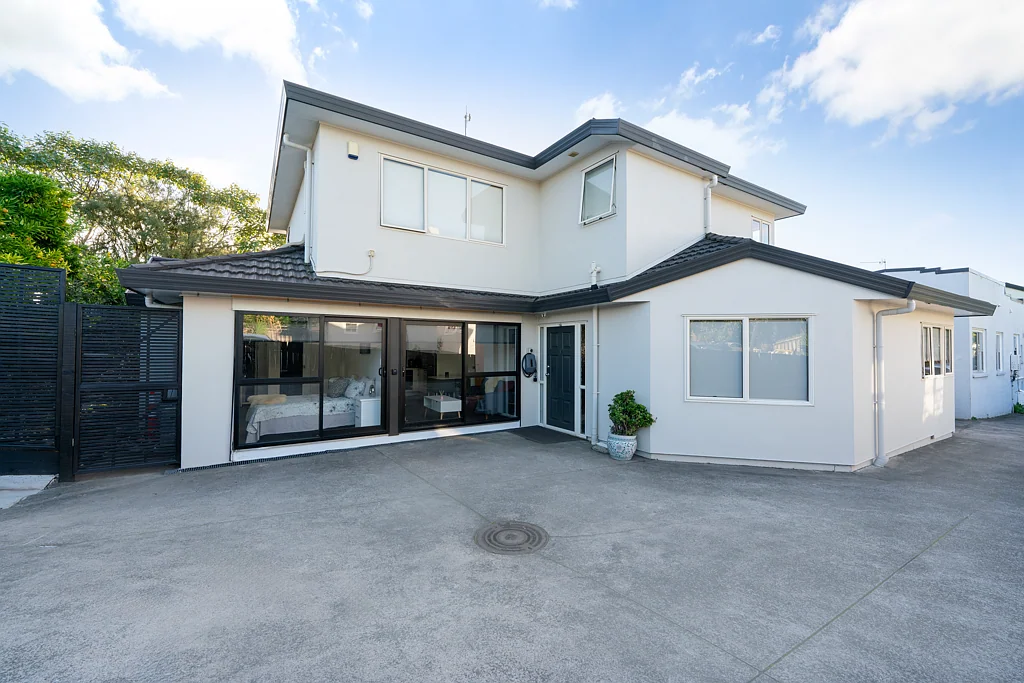 Sandringham 5ਬੈੱਡਰੂਮ Brilliant location & Smart Returns!