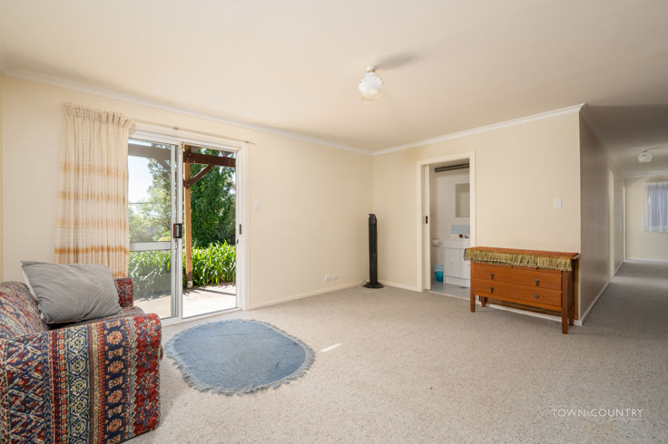 73 GLEN INNES RD, ARMIDALE NSW 2350, 0 Schlafzimmer, 0 Badezimmer, House