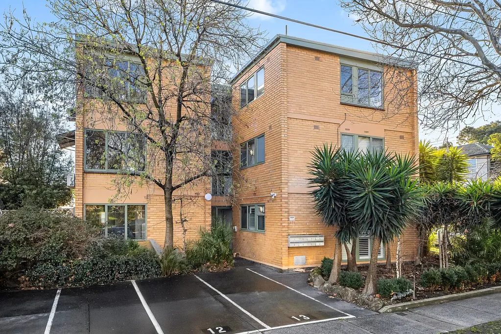 2/485 St Kilda Street, Elwood, VIC 3184