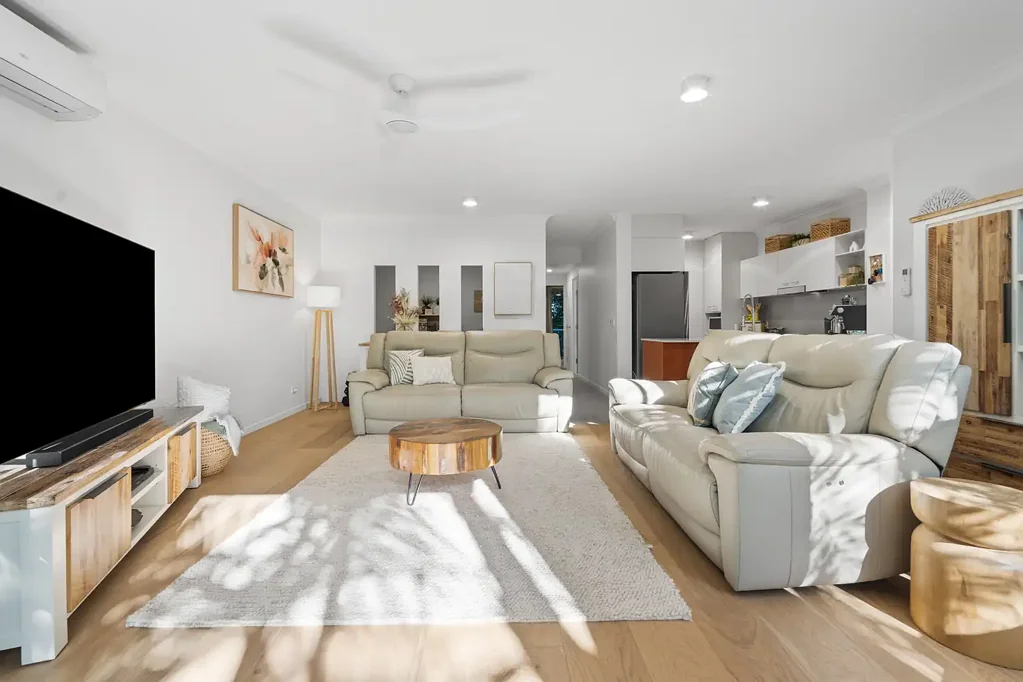 11/13-23 Bright Avenue, Labrador, QLD 4215