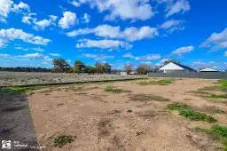 42 Saleyards Lane, Mudgee