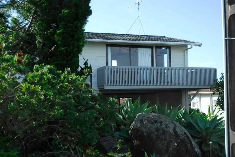 20b Hoskins Avenue, Hillsborough, Auckland, 4部屋, 2バスルーム