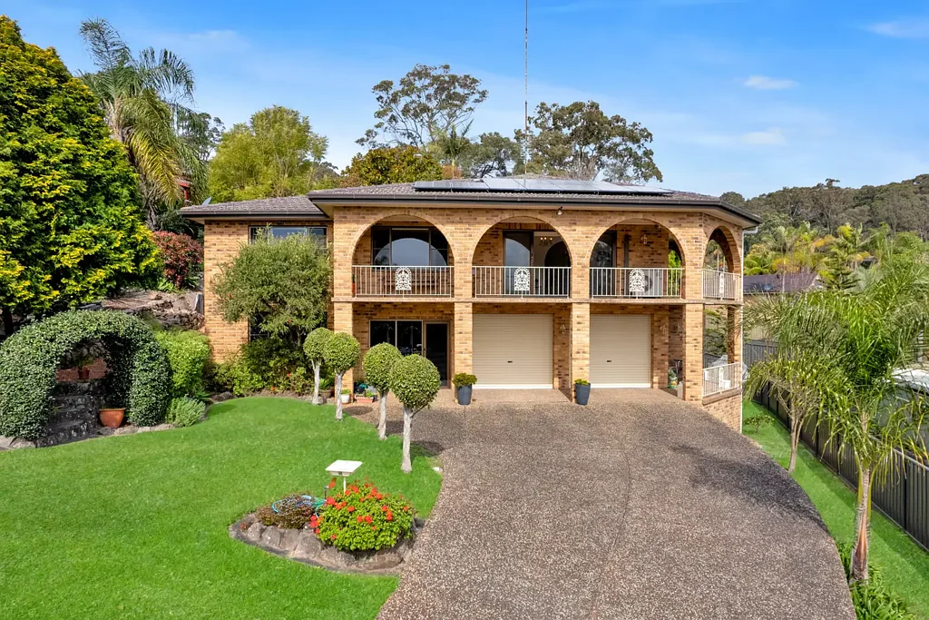6 Orlando Close, Eleebana, NSW 2282