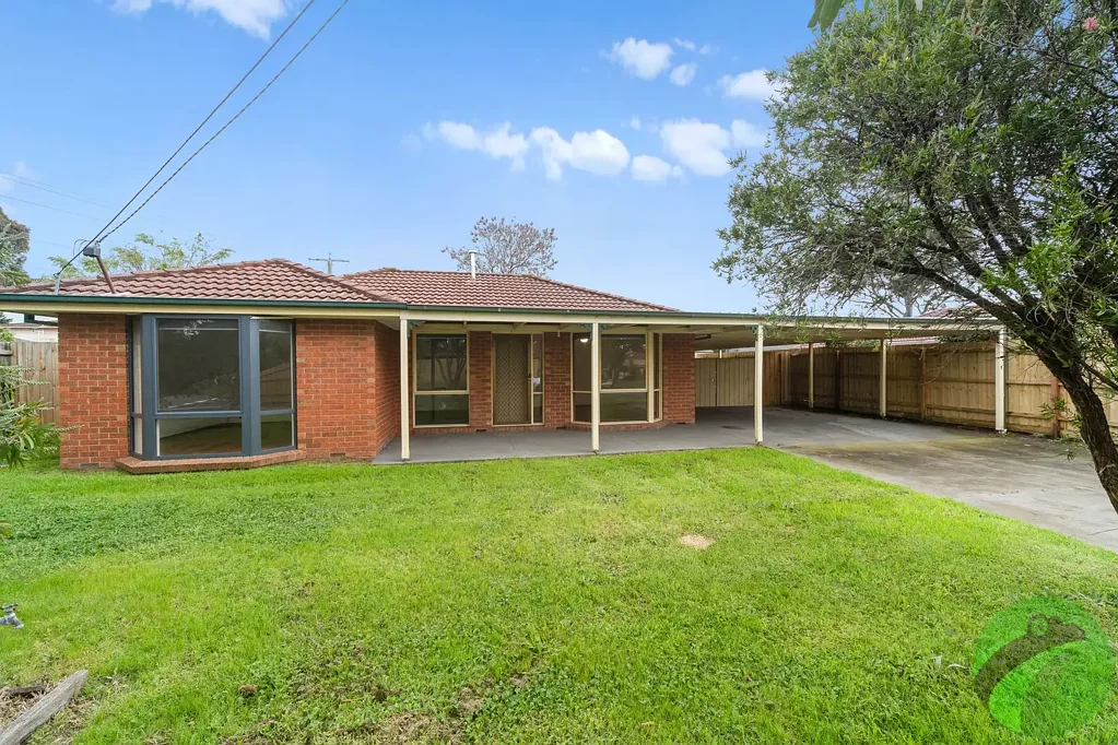 Large Backyard, Quiet Court & Great Location