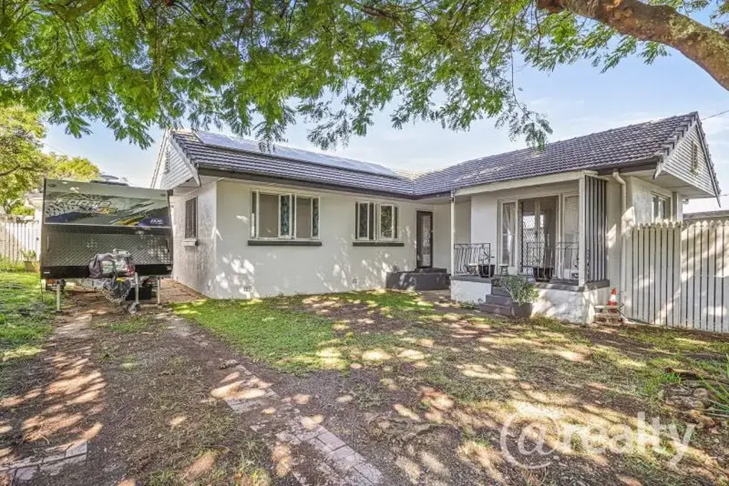 86 Maine Road, Clontarf, QLD 4019