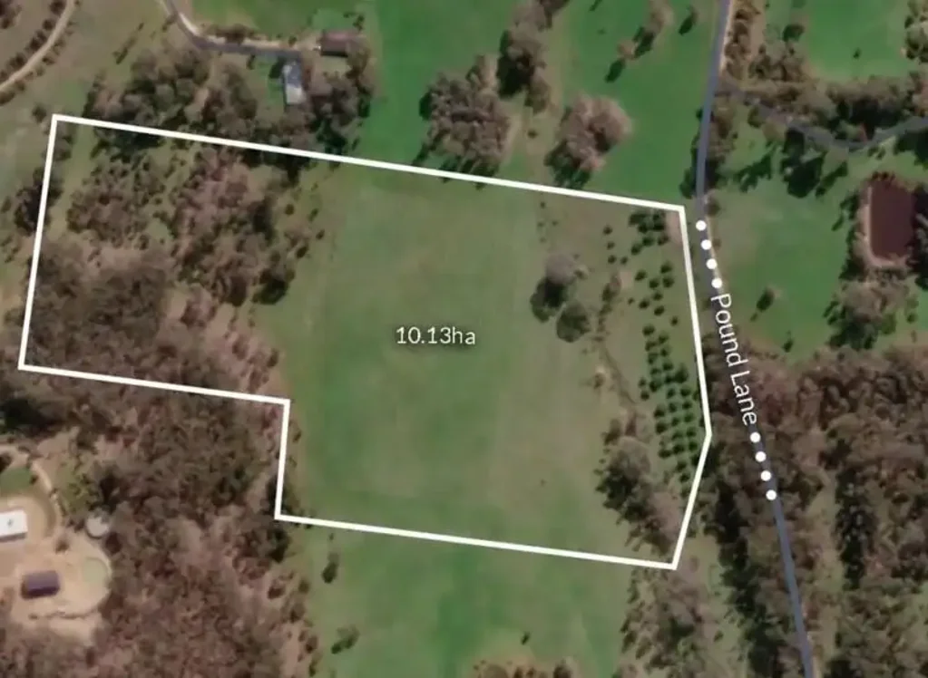 Guildford Double Opportunity: 10.13ha (25 Acre) - Lifestyle Block with Vineyard & Permit for a 3BR Dwelling