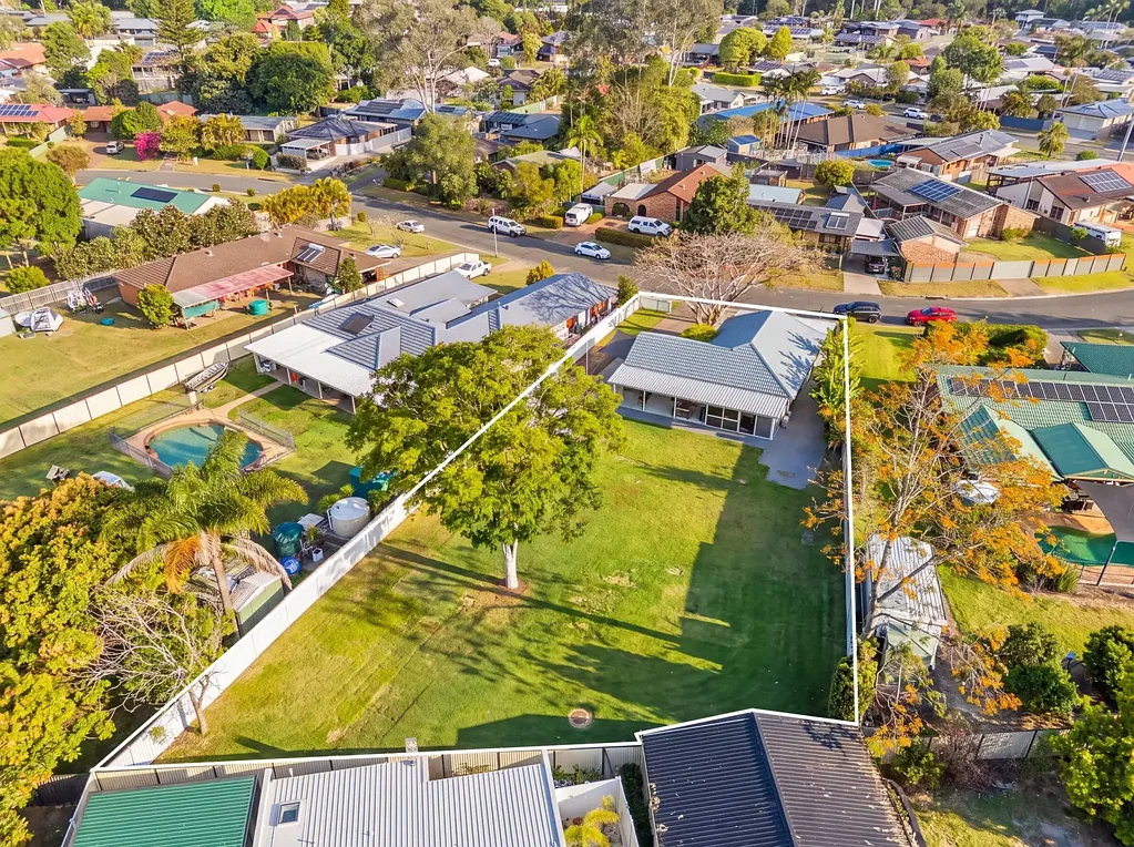 Nerang 4ਬੈੱਡਰੂਮ A Beautiful Family Home With Development Potential