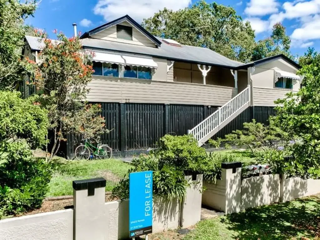 Be quick, highly sought after complex