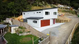 46 D Lees Grove, Wainuiomata