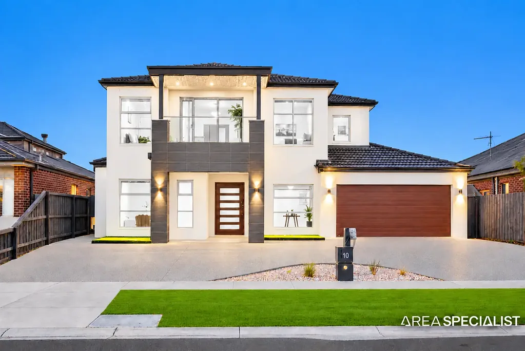 Lynbrook 5房 卓越家庭生活，双主卧套房、多重起居区及超大空间！ Exceptional Family Living with Dual Master Suites, Multiple Living Areas & Outstanding Space!