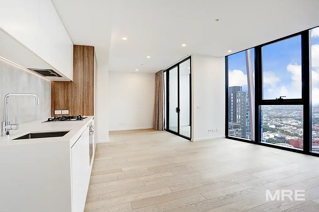 Immaculate apartment with amazing views