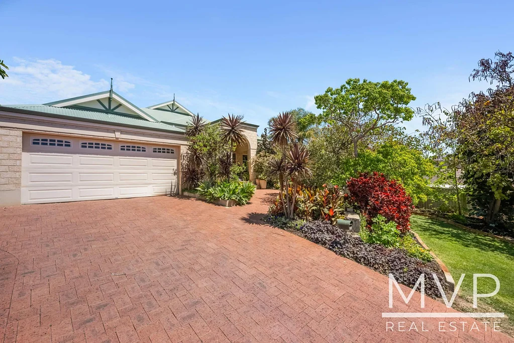 4 Hotchin Way, Kardinya, WA 6163