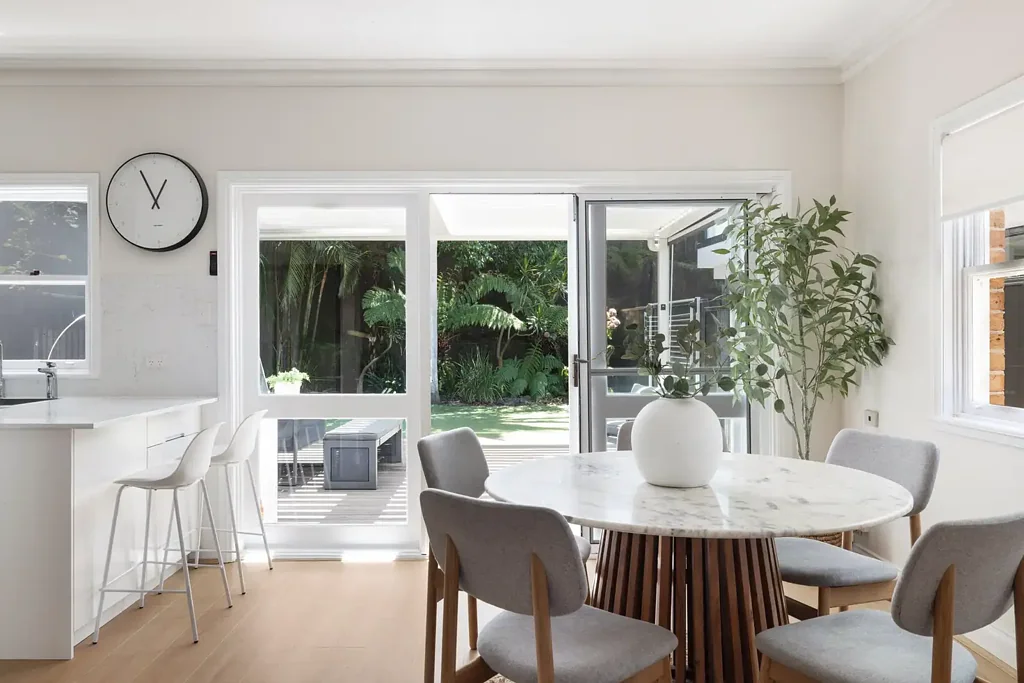 North Bondi 4कमरा Stylish Beachside Family Sanctuary In a Peaceful North Bondi Cul-de-sac