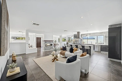 लिविंग रूम - 10 BEANLAND ST, CASEY ACT 2913