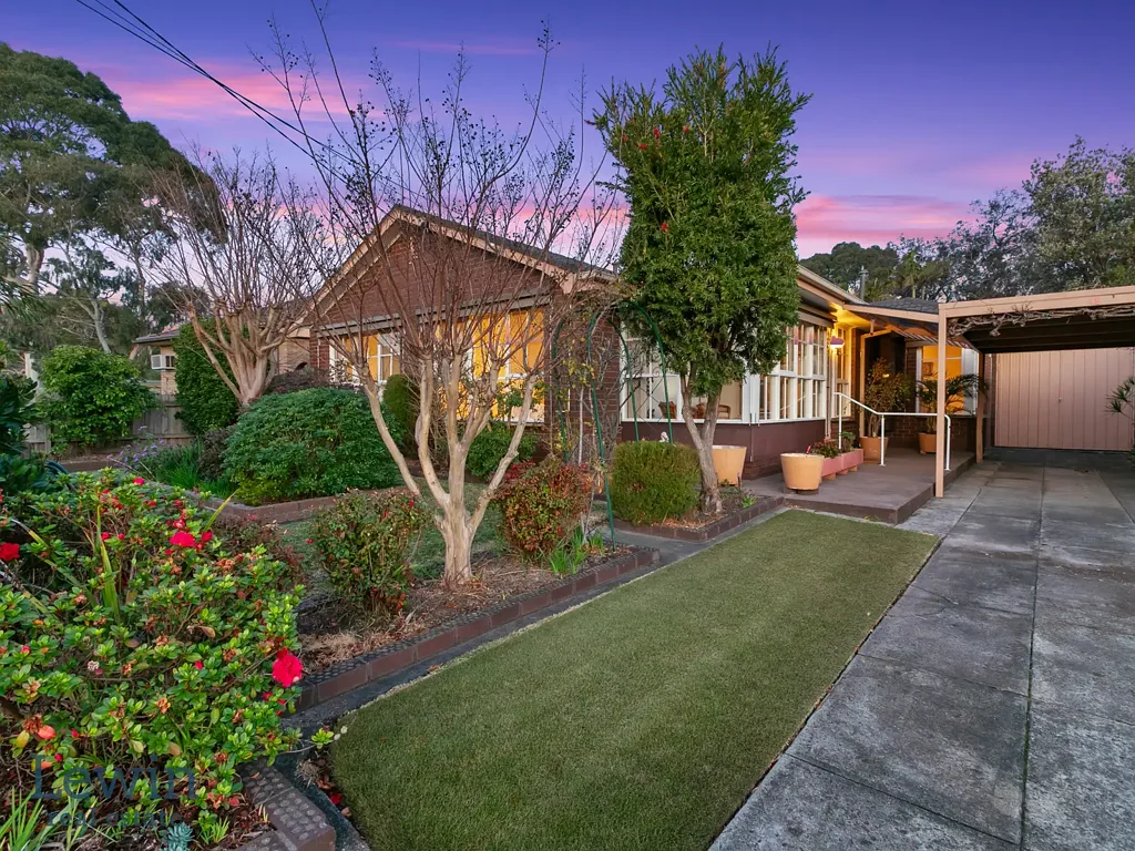 Cheltenham 3房 维护无可挑剔的经典风格住宅 Impeccably Maintained Classic-Style Home