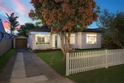 6 LAGUNA PDE, Berkeley Vale