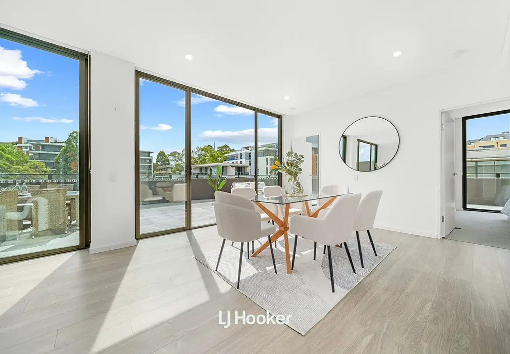 One-of-a-kind, Sunny & Modern Penthouse with 303sqm on Title