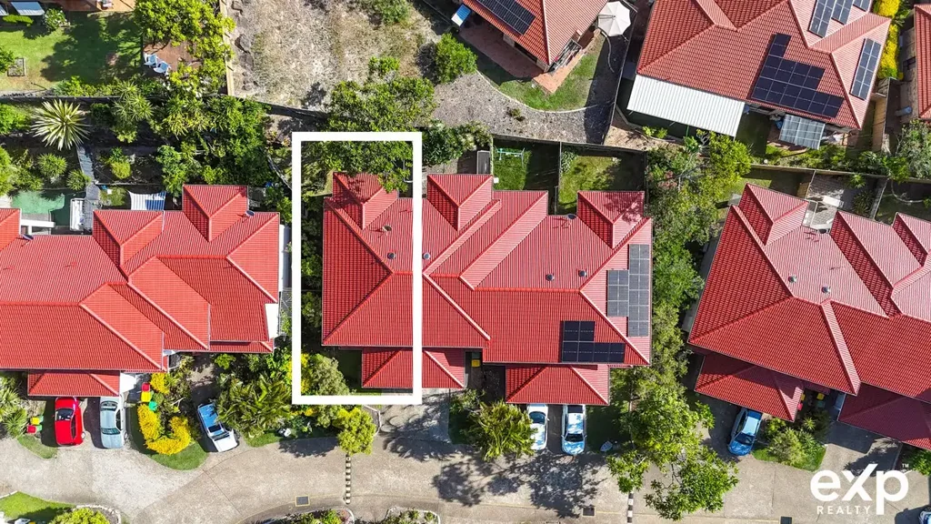 501/2 Gentian Drive, Arundel, QLD 4214