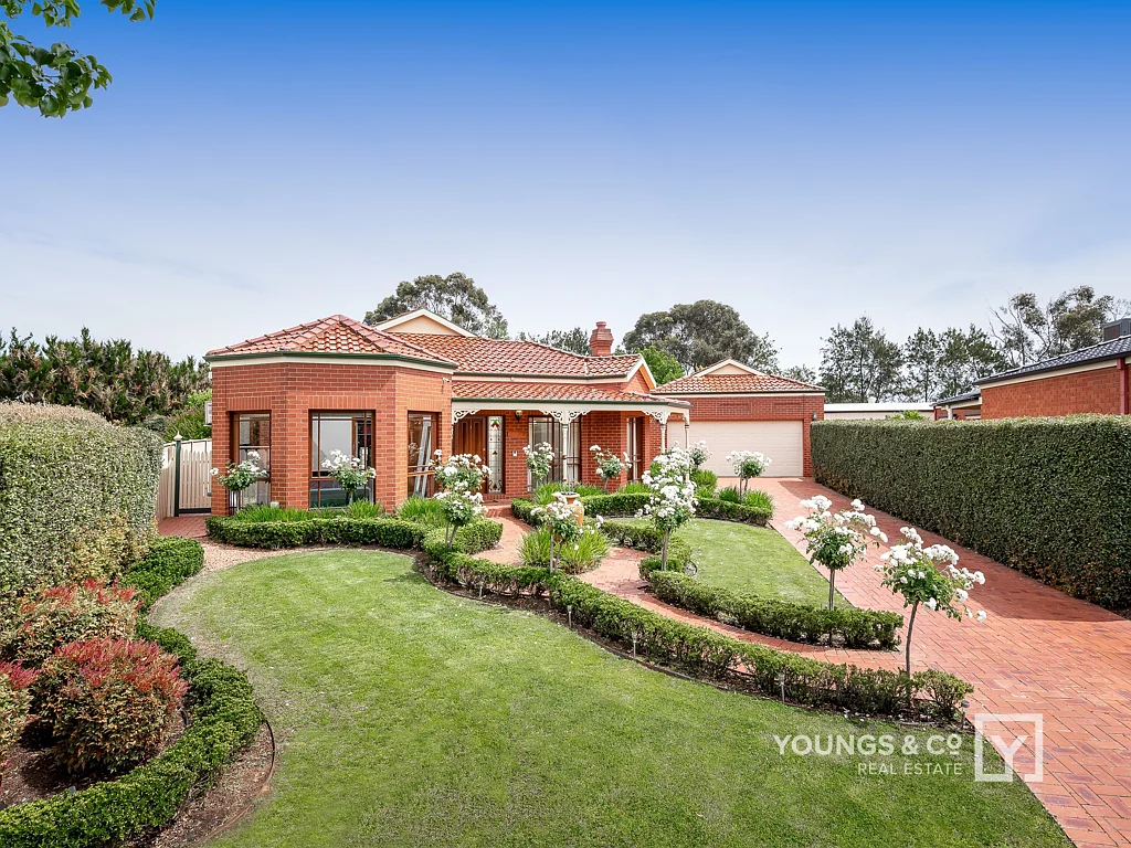 Shepparton 7غرفة نوم 6 Bedrooms + Home Office, 5 Bathrooms, Large 1,355m2 Block, Close to GV Health