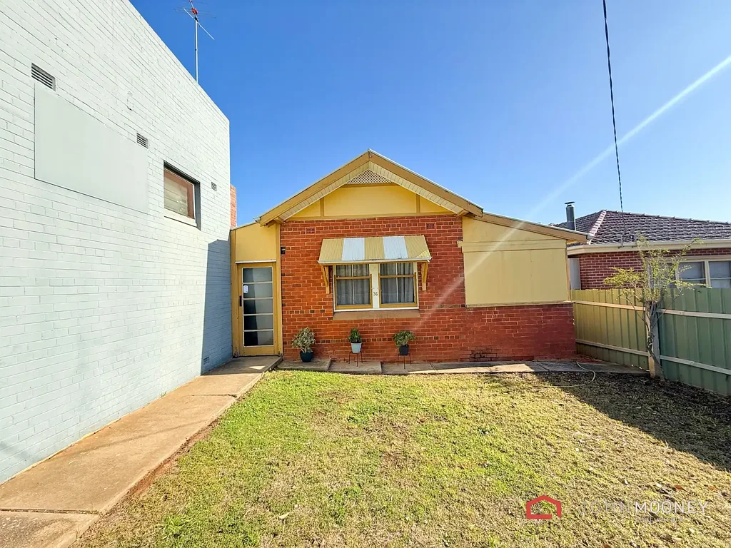 Spacious 3 Bedroom Home with Shed